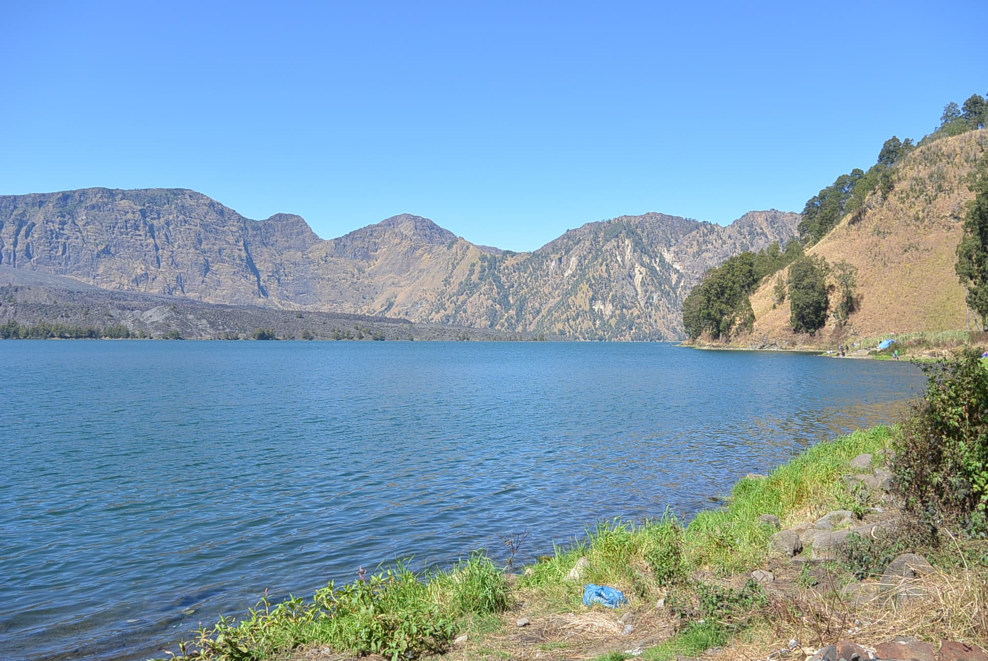Am eiskalten Kratersee