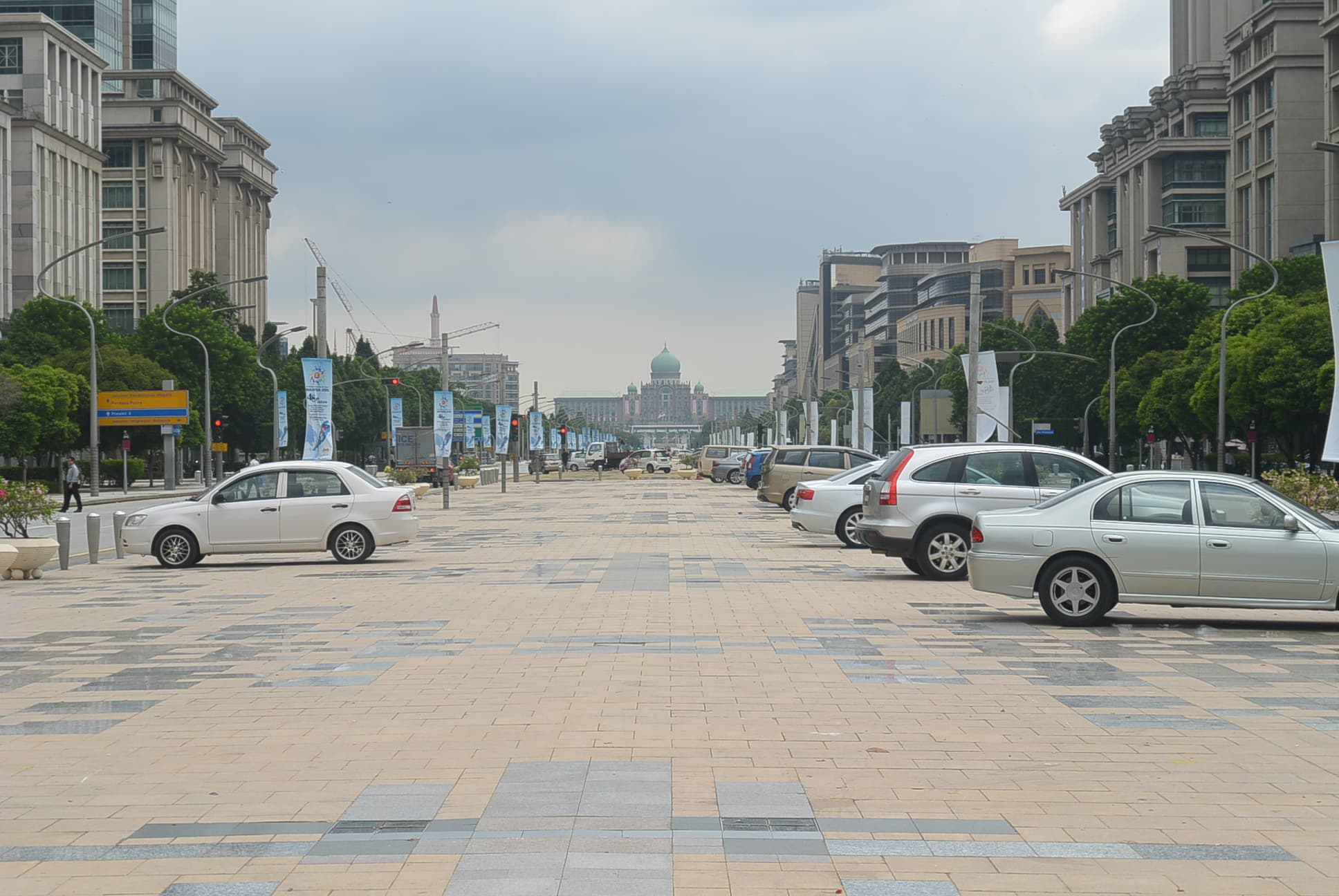 Der wenig ausgelastete Boulevard