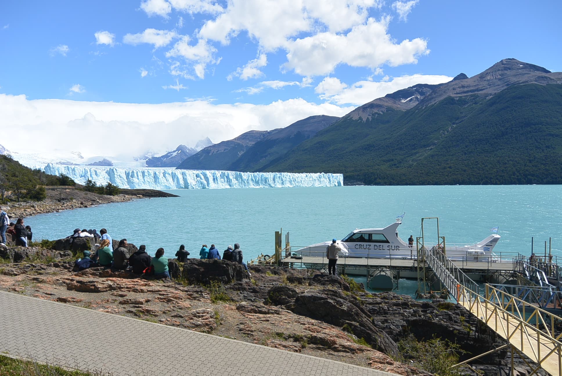 Der Perito Moreno vom Parkplatz gesehen