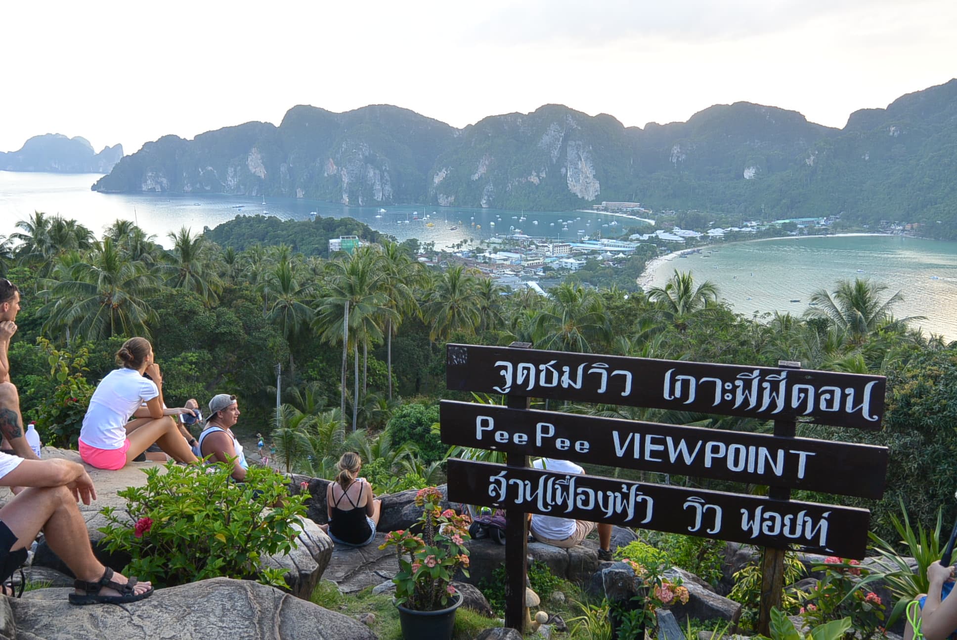 Ko Phi Phi vom Aussichtspunkt