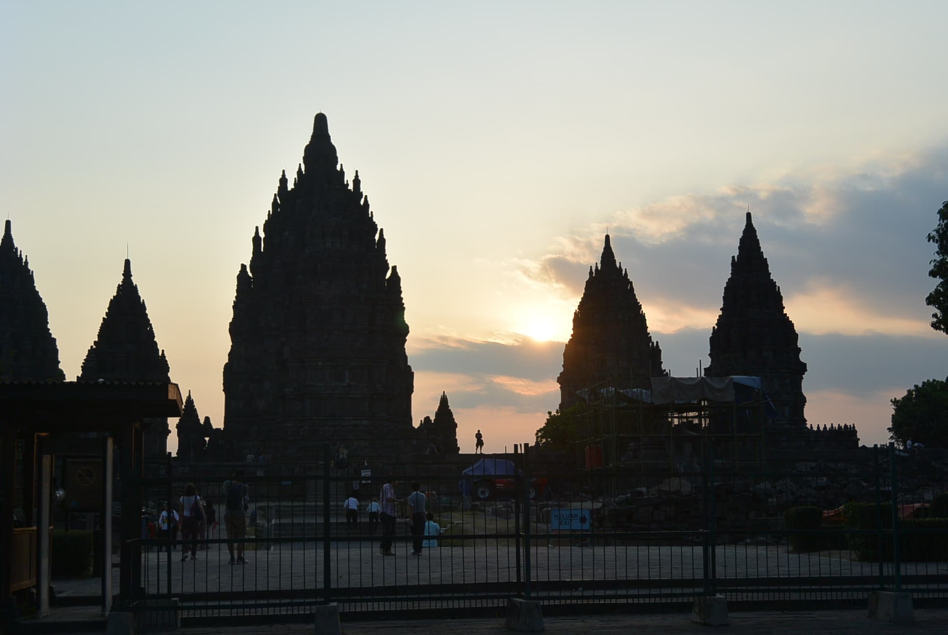 Prambanan mit Sonnenuntergang