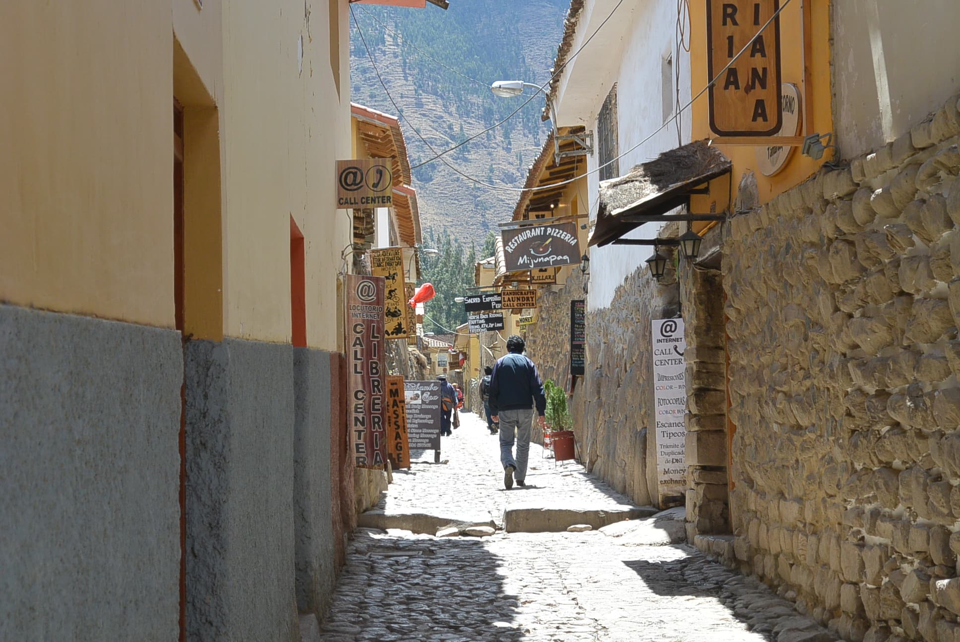 Ein Gässchen in Ollantaytambo