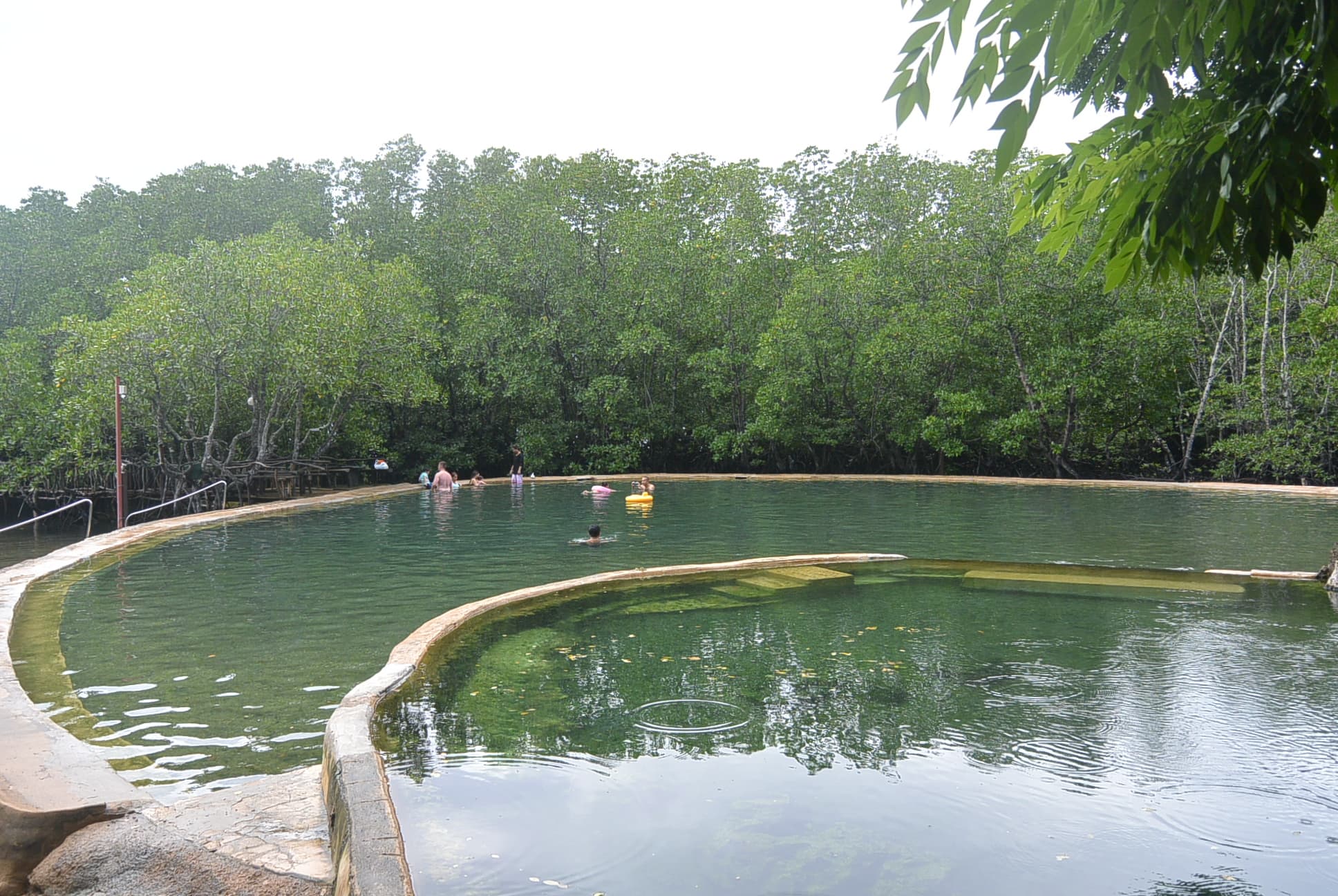 Maquinit Hot Springs